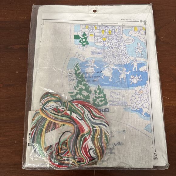 Bucilla Crewel Christmas Holiday Scenes 18” Stocking 84302 New Unopened NOS 2000 - Picture 6 of 8